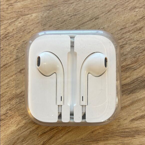 Apple iPhone White Wired Earbuds with Case - Picture 1 of 4